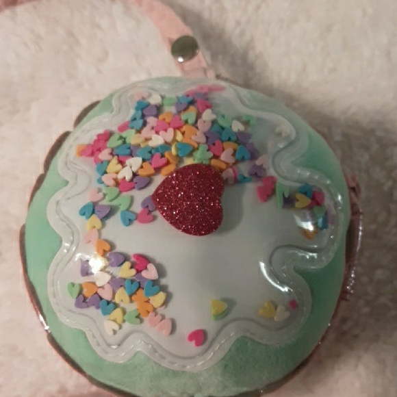 Small Bag looks like donut NWOT cute - Picture 5 of 10